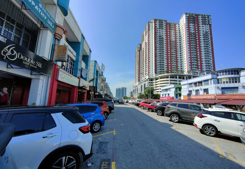 3 Storey SHOP USJ 21