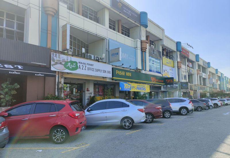 3 Storey SHOP USJ 21