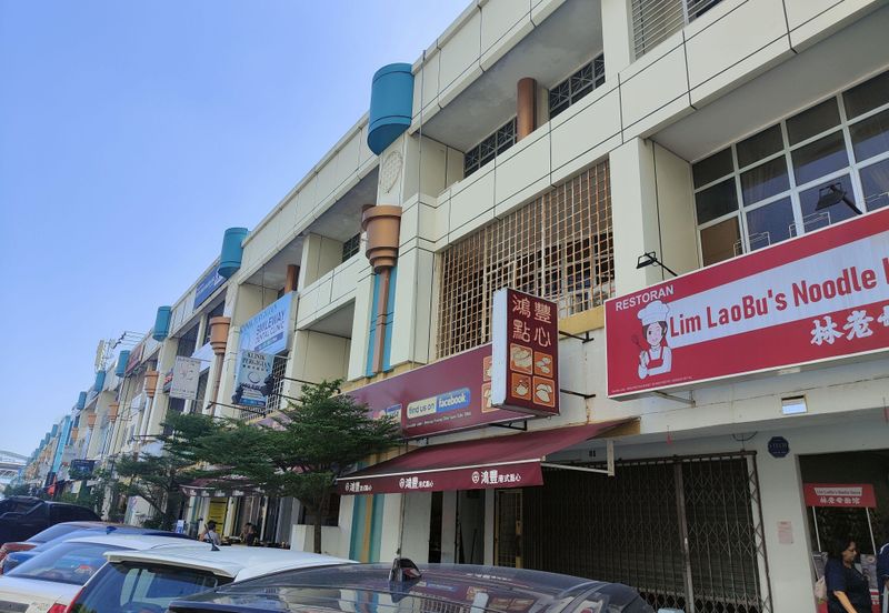3 Storey SHOP USJ 21