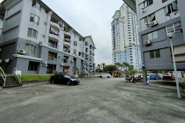 Subang Ville Ehsan Apartment