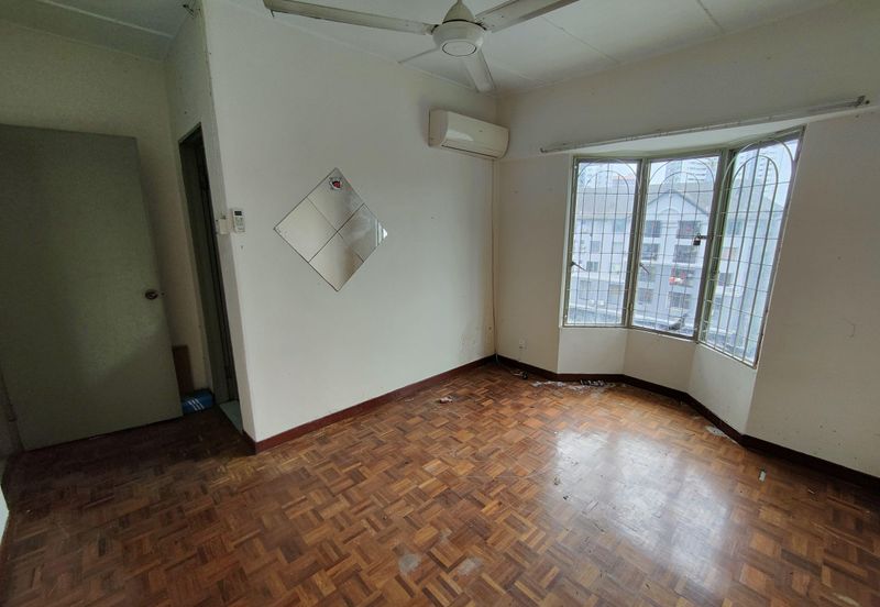 Subang Ville Ehsan Apartment