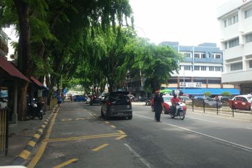 3 Storey C0RNER Taman Maluri