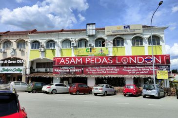 3 Storey SH0P Bandar Baru Selayang {40x75}