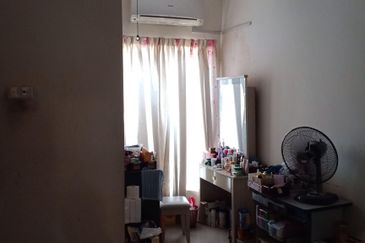 3 Storey House Taman Minang Ria 2