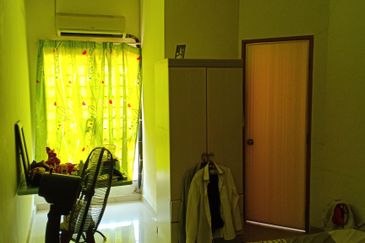 3 Storey House Taman Minang Ria 2