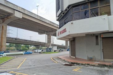 4 Storey Corner Shop Taman Shamelin Perkasa
