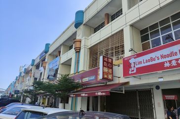 4% R.O.I SHOP USJ 21