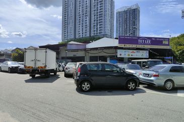 1.5 Storey Factory Taman WahYu