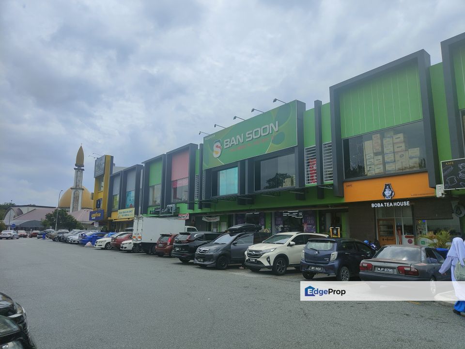 Bandar Seri Putra 3-Storey Shop [Whole Block] , Selangor, Bangi