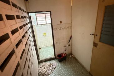 Kampung Tasik Tambahan