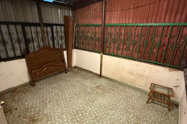 Kampung Tasik Tambahan