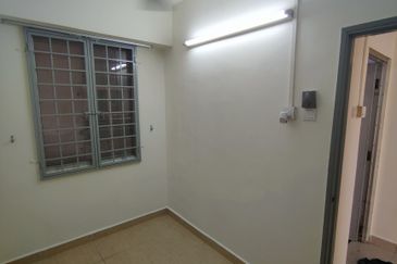 Ixora Apartments