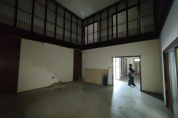 Taman OUG , 2-Storey Bungalow Freehold 