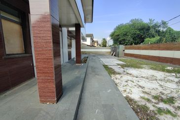 Taman OUG , 2-Storey Bungalow Freehold 