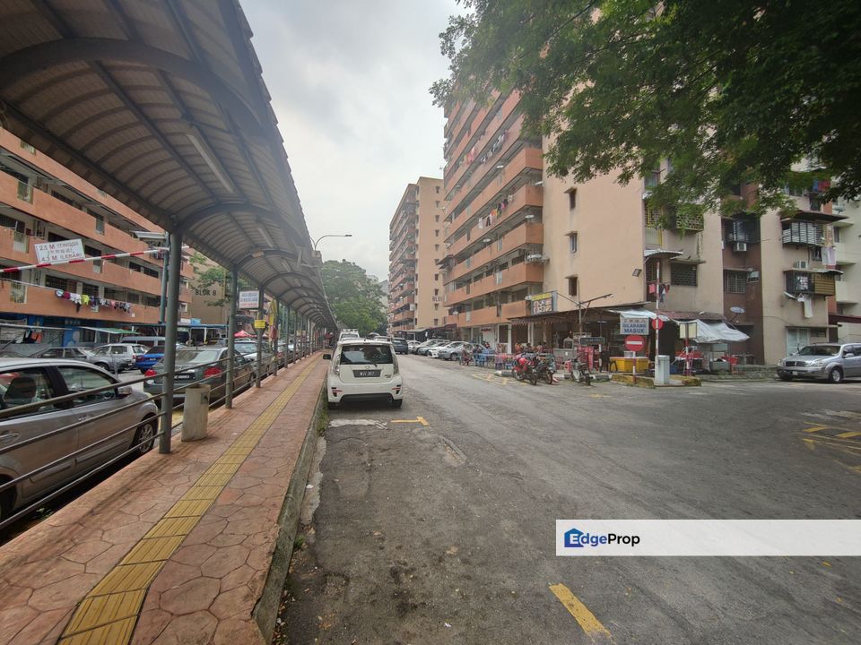 Jalan Loke Yew Miharja Apartment Near LRT (Ground Floor Unit), Kuala Lumpur, Cheras