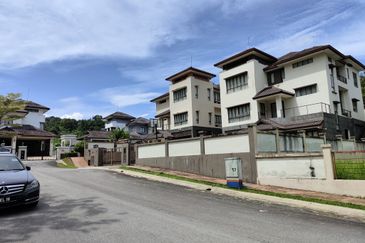 Taman Bukit Melawati