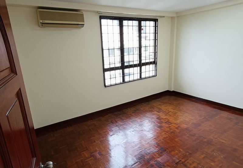 Anjung Hijau (Greenfield Apartment)