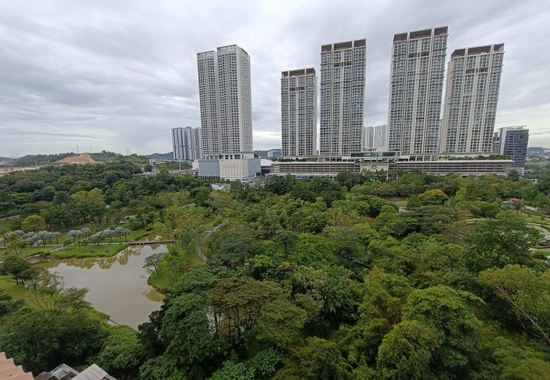 Anjung Hijau (Greenfield Apartment)