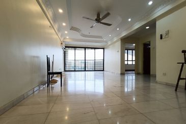 Anjung Hijau (Greenfield Apartment)