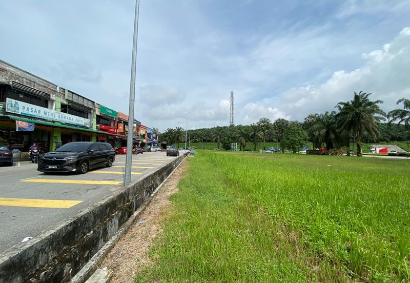 PETROL PUMP LAND IN KOTA TINGGI FOR SALE