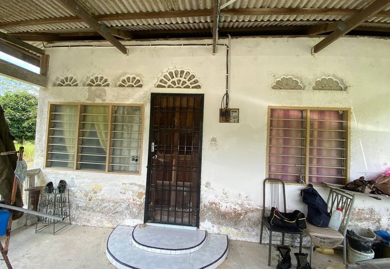 KOTA TINGGI : Tanah 2 Ekar Beserta Rumah utk Dijual