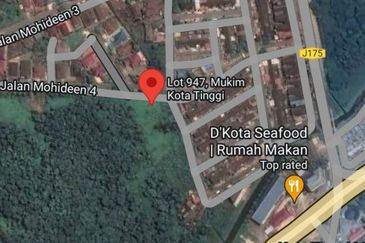 BANDAR KOTA TINGGI : Tanah 2 Ekar Zoning Residensi Untuk Dijual