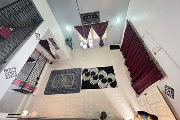 BANGLO @ KG SRI PANTAI, MERSING FOR SALE