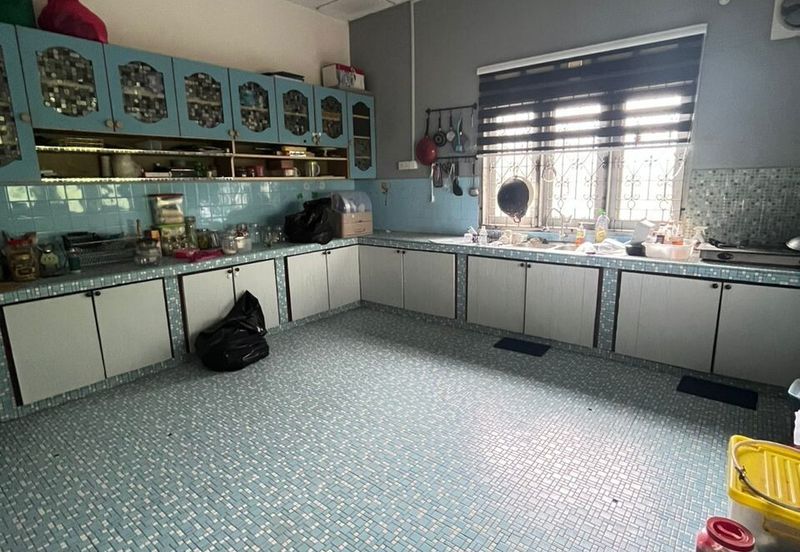 BANGLO @ KG SRI PANTAI, MERSING FOR SALE