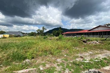 TANAH UNTUK BINA APARTMENT @ BATU PAHAT UNTUK DIJUAL