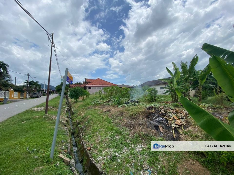 TANAH LOT BANGUNAN @ JALAN DAHLIA, BATU PAHAT FOR SALE, Johor, Batu Pahat