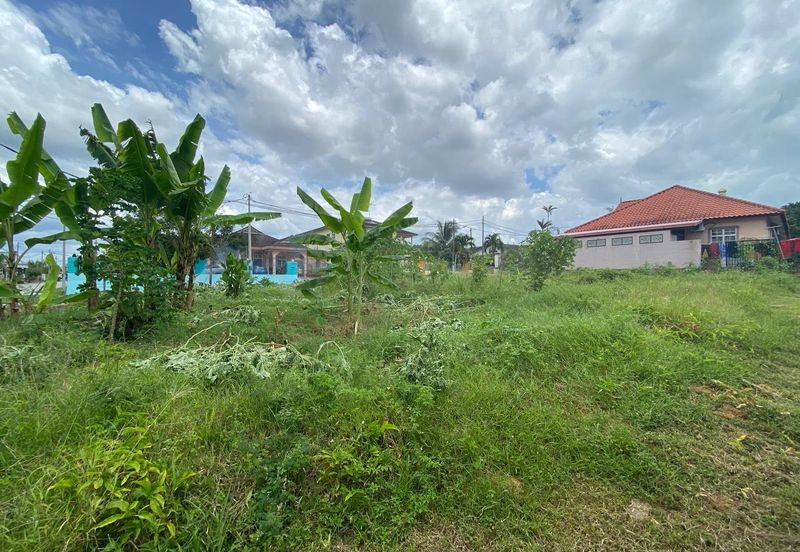 TANAH LOT BANGUNAN @ JALAN DAHLIA, BATU PAHAT FOR SALE