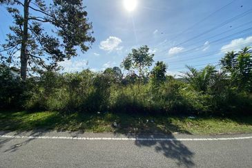 TANAH LOT LUAS @ KG SINARAN BARU, SEELONG FOR SALE