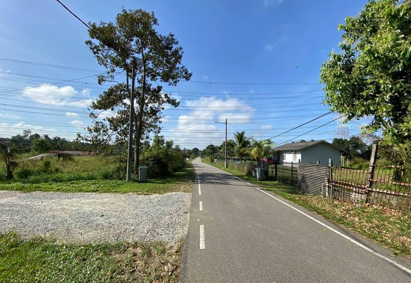 TANAH LOT LUAS @ KG SINARAN BARU, SEELONG FOR SALE