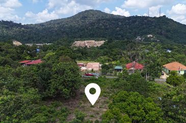 TANAH LOT LUAS VIEW GUNUNG LAMBAK @ KG SRI TENGGARA, KLUANG FOR SALE