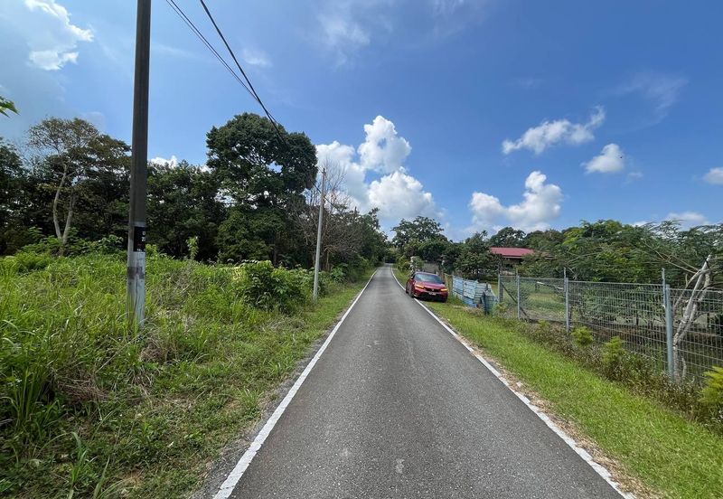 TANAH LOT LUAS VIEW GUNUNG LAMBAK @ KG SRI TENGGARA, KLUANG FOR SALE