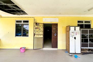 BUNGALOW LOT @ KG TERSUSUN SRI DELIMA, KOTA TINGGI FOR SALE