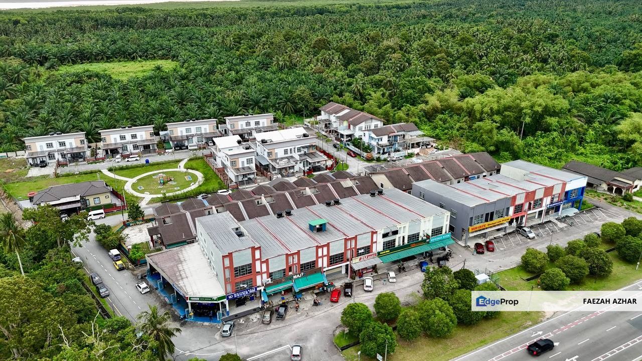 SEMI D HOUSE @ TAMAN API-API EMAS, PONTIAN FOR SALE, Johor, Pontian