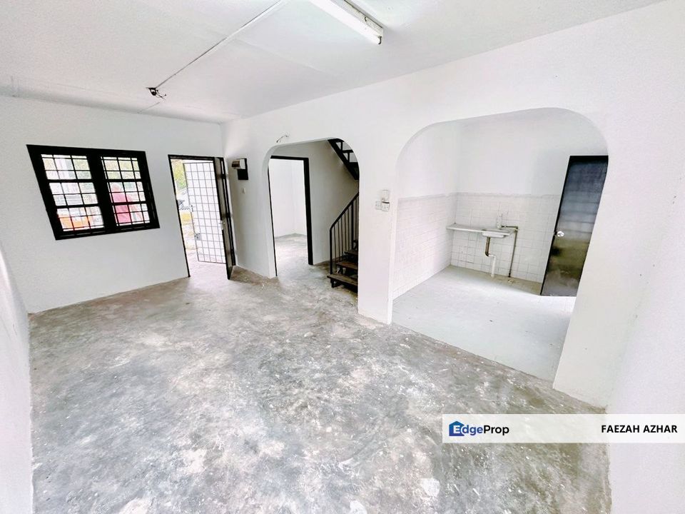 FREE FACING VIEW @ TAMAN MAWAR PASIR GUDANG FOR SALE, Johor, Pasir Gudang