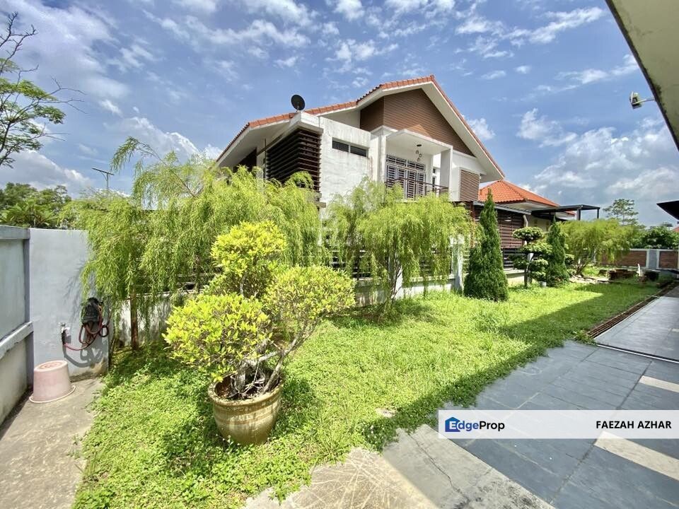 INTERNATIONAL LOT SEMI D HOUSE @ TAMAN BUKIT DAHLIA FOR SALE, Johor, Pasir Gudang