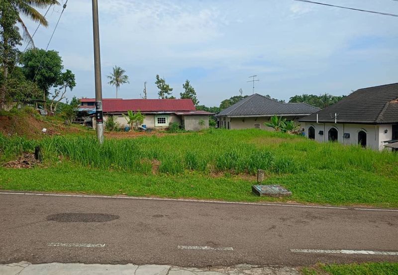 TANAH LOT KEDIAMAN @ KG GAJAH, KLUANG UNTUK DIJUAL