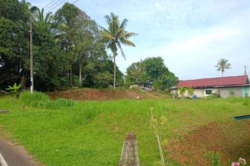 TANAH LOT KEDIAMAN @ KG GAJAH, KLUANG UNTUK DIJUAL