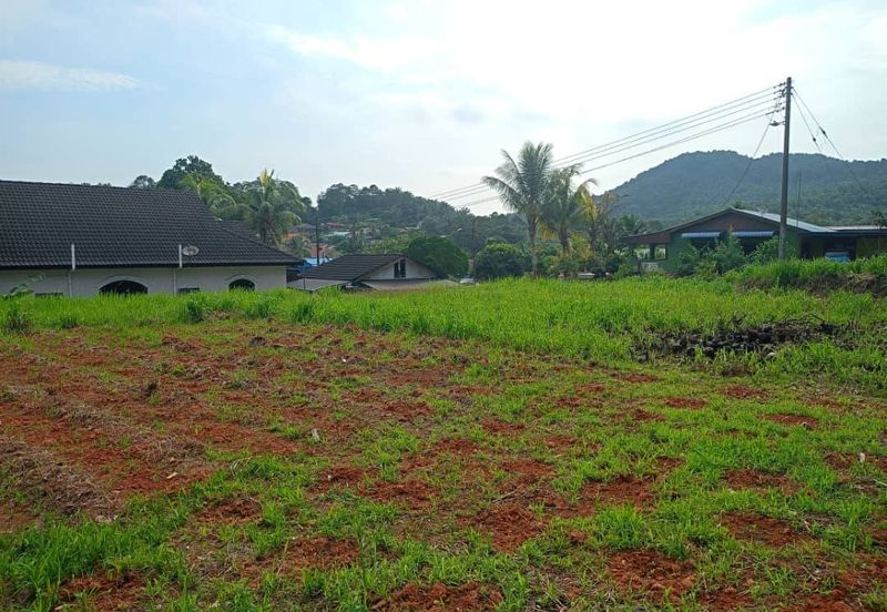 TANAH LOT KEDIAMAN @ KG GAJAH, KLUANG UNTUK DIJUAL