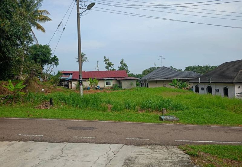 TANAH LOT KEDIAMAN @ KG GAJAH, KLUANG UNTUK DIJUAL