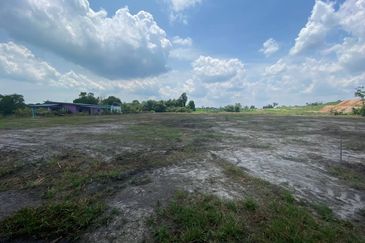 TANAH LOT MURAH (ON THE WAY GERAN INDIVIDU) @ MERSING FOR SALE