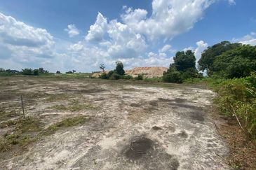 TANAH LOT MURAH (ON THE WAY GERAN INDIVIDU) @ MERSING FOR SALE