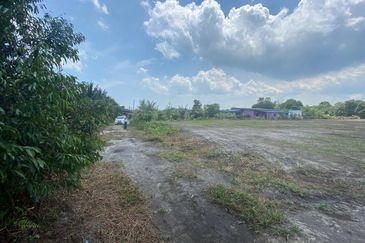 TANAH LOT MURAH (ON THE WAY GERAN INDIVIDU) @ MERSING FOR SALE