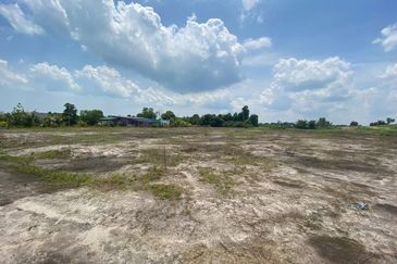 TANAH LOT MURAH (ON THE WAY GERAN INDIVIDU) @ MERSING FOR SALE