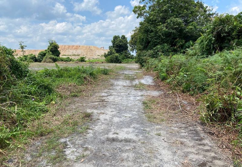 TANAH LOT MURAH (ON THE WAY GERAN INDIVIDU) @ MERSING FOR SALE