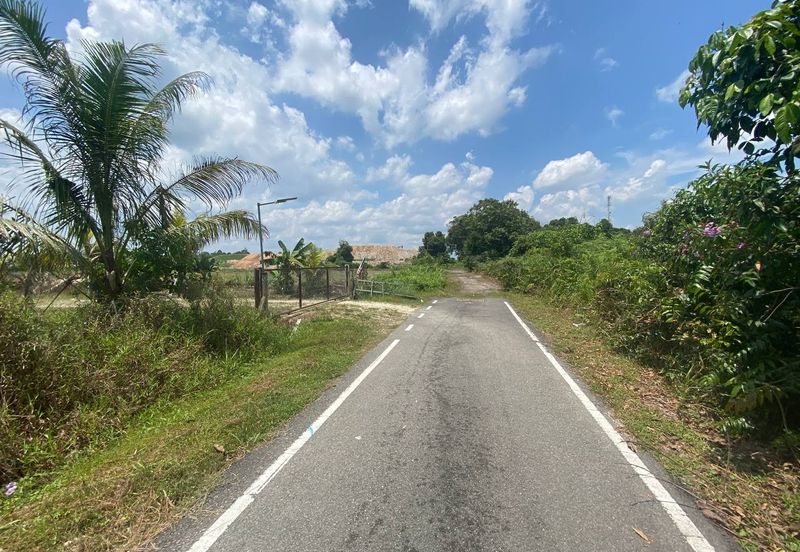 TANAH LOT MURAH (ON THE WAY GERAN INDIVIDU) @ MERSING FOR SALE