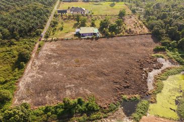 TANAH LOT MURAH (ON THE WAY GERAN INDIVIDU) @ MERSING FOR SALE